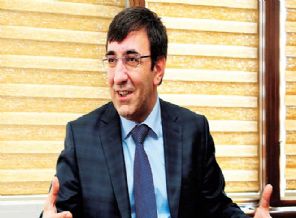 Bakan Yılmaz: Paralel de terör de dini kullanıyor