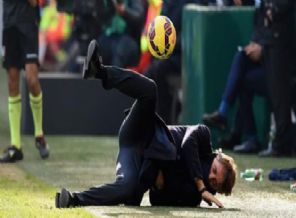 Mancini'yi kendi futbolcusu yere yıktı