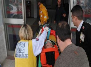 AK Parti Kadın Kolları Başkanı kazada ağır yaralandı