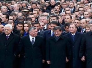 Davutoğlu Paris'e gitme nedenini açıkladı