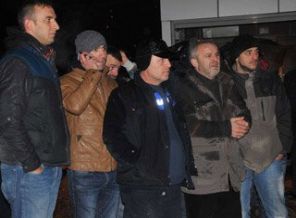 Sapanca'da vatandaş sürekli kesilen elektriğe isyan etti