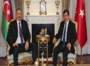 Davutoğlu Aliyev ile görüştü