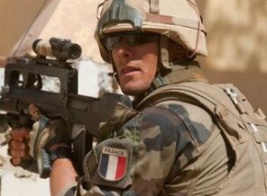 Fransa Irak'ta askeri gücünün görev süresini uzattı