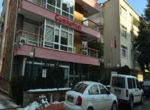 Tarhan ve CHP'den Cumhuriyet'e destek