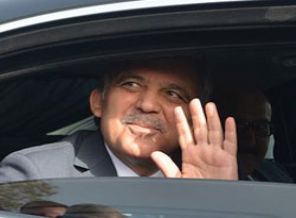 Gül'e hakaret davasında hapis cezası