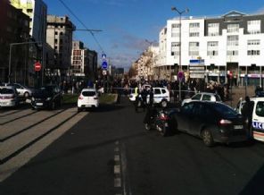 Paris'te bir rehine krizi daha