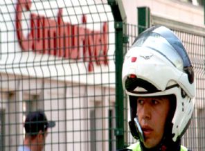 Cumhuriyet yazarından Cumhuriyet'e tepki