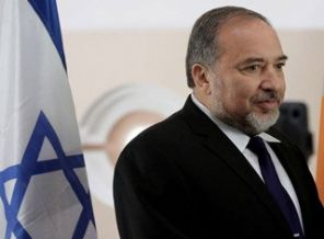 Liberman: Abbas giderse müzakere başlar