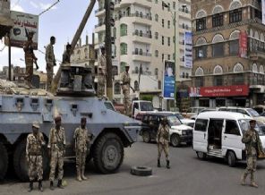 Yemen'de Saray muhafızları ile Husiler çatışıyor
