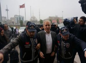 Eski milletvekili İşbaşaran'a tahliye