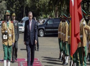 Erdoğan resmi törenle karşılandı