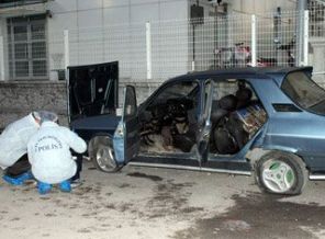 Terk edilmiş araçtan 40 bin mermi çıktı