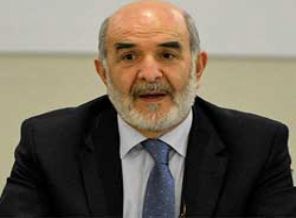 Ahmet Taşgetiren: Bu da başka Charlie sorgulaması