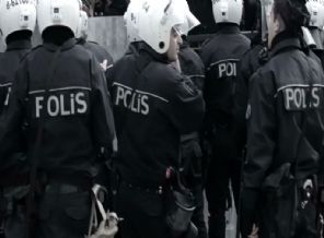 Emniyet müdürü ve 8 komisere ihraç kararı