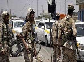 Sana'da Husi liderlerin evlerine bombalı saldırı