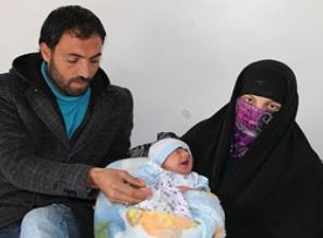 Annesinin karnında dehşeti yaşadı