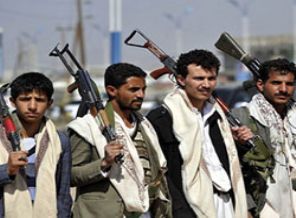 Husiler Savunma Bakanının evini kuşattı