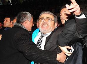 Yozgat'ta olaylı AK Parti kongresi