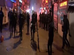Kadıköy'de polise saldırı!