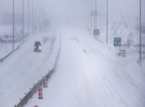 Amerika karla boğuşuyor