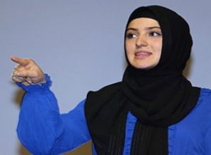 İşitme engellilerin dünyasına 'ses' oldu