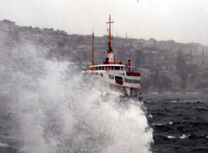 Vapur ve deniz otobüsü seferlerinde aksama