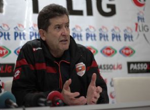 Menajer Adana'yı karıştırdı