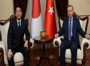 Erdoğan'dan Şinzo Abe'ye taziye telefonu