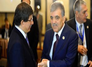 Önce Abdullah Gül şimdi de Davutoğlu...
