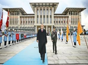 Vizyonsuz eleştiriler