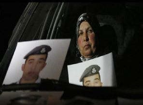 IŞİD oğlunu yaktı kahrından öldü