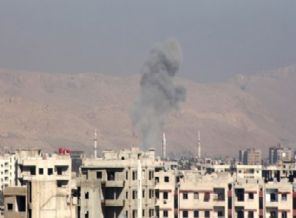 Muhaliflerden rejim karargahına baskın