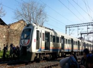 İzmir’de trende patlama: 7 yaralı