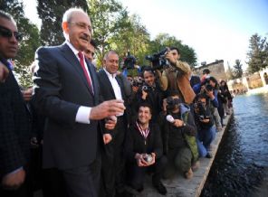 Kılıçdaroğlu balıklardan iktidar diledi