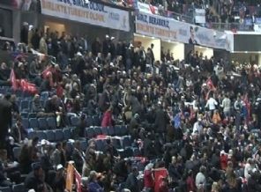 AK Parti kongresinde Berkin Elvan provokasyonu