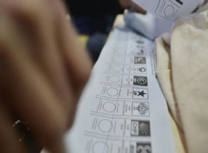 İşte istifa eden tüm bürokratların listesi