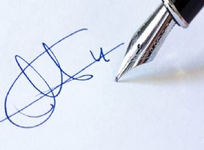 Siyasette son gün istifaları