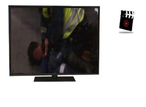 9 yaşındaki Müslüman çocuğa korkunç şiddet!(Video)