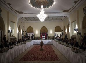 Davutoğlu gayrımüslim kanaat önderleriyle buluştu