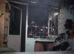 Üsküdar'da 5 katlı binada yangın