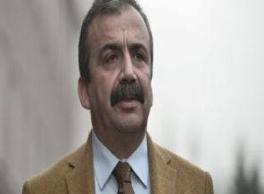 Sırrı Süreyya Önder aday olmayacak mı?