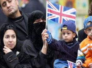 'Şüpheli' her Müslüman takip edilecek