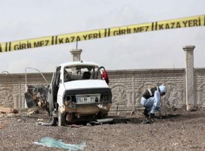 Suruç'ta polise bombalı saldırı