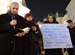 Öldürülen üç Müslüman genç Avusturya'da anıldı