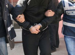 17 polis yasadışı dinlemeden tutuklandı