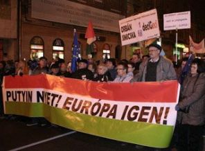 Macaristan'da Putin protestoları