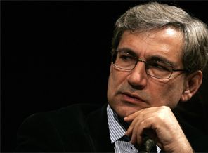 Orhan Pamuk, onlara tek laf etmedi