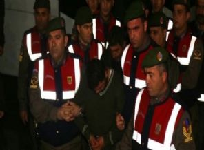 Özgecan'ın katili babasını da bıçaklamış