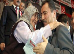 Merhum Muhsin Yazıcıoğlu'nun annesi vefat etti
