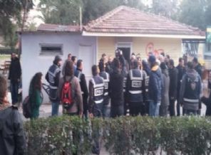 Üniversite karıştı, ölü ve yaralı var!